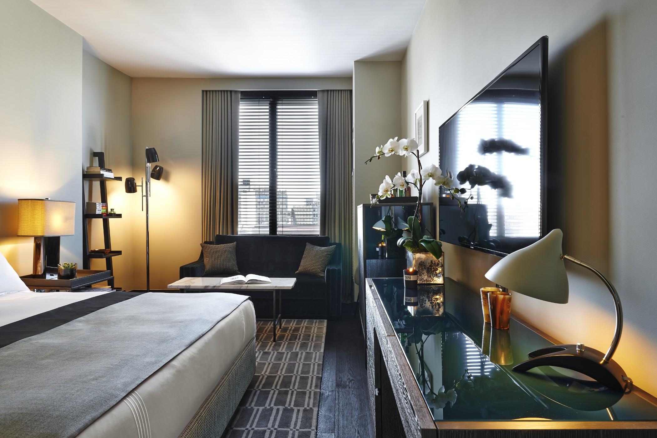 Sixty Soho Hotel New York Exterior photo A room at the Mandarin Oriental, Paris