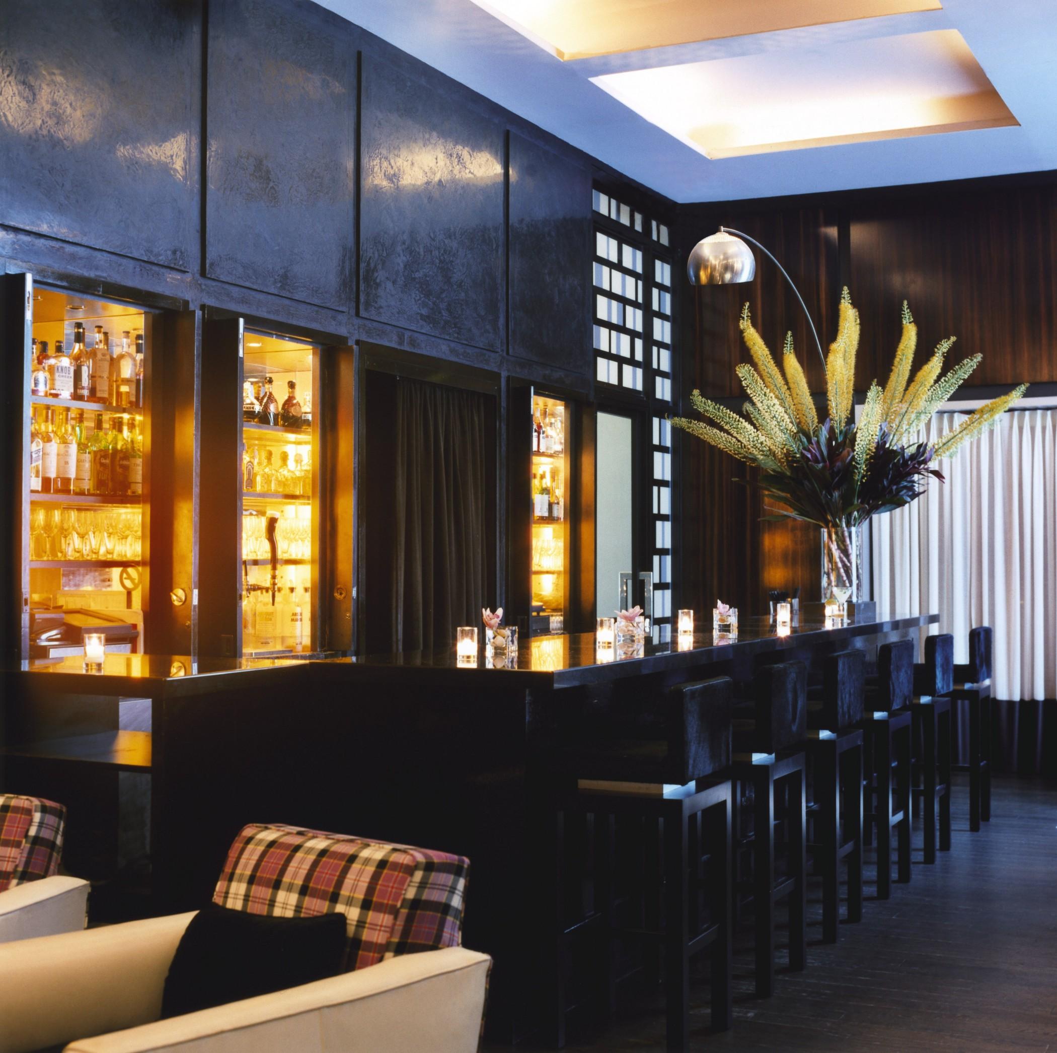 Sixty Soho Hotel New York Exterior photo The bar at the Concourse