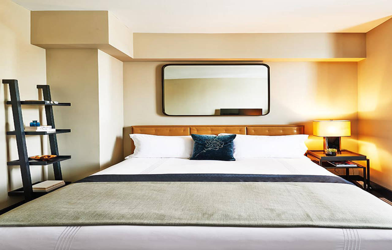 Sixty Soho Hotel New York Exterior photo A bedroom at the Standard East Village